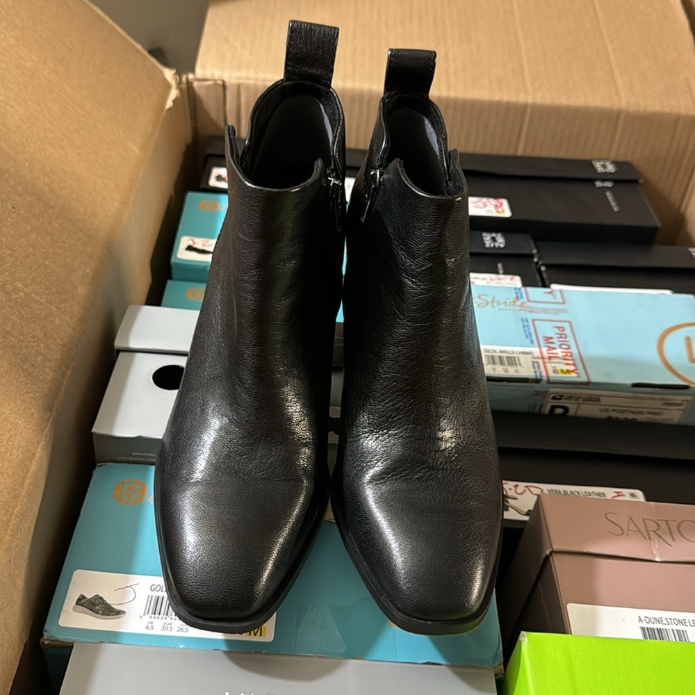 Vionic Lyssa Women's Heeled Boot - Picture 6 of 15